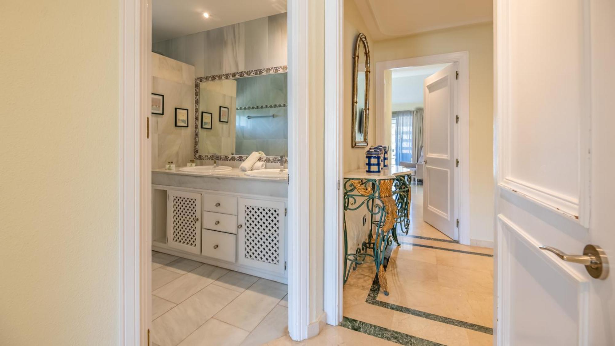 Penthouse Boutique Suite Marbella Bagian luar foto