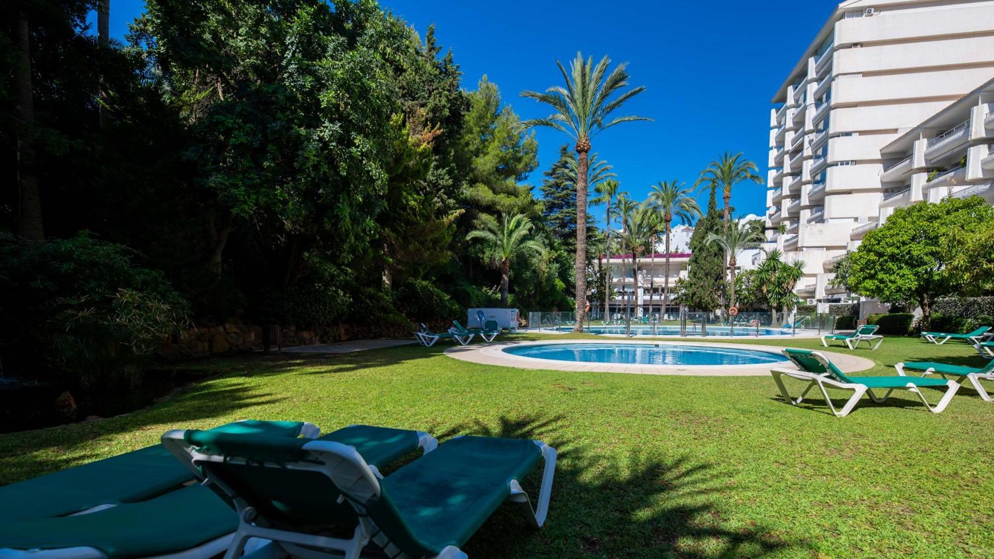Penthouse Boutique Suite Marbella Bagian luar foto