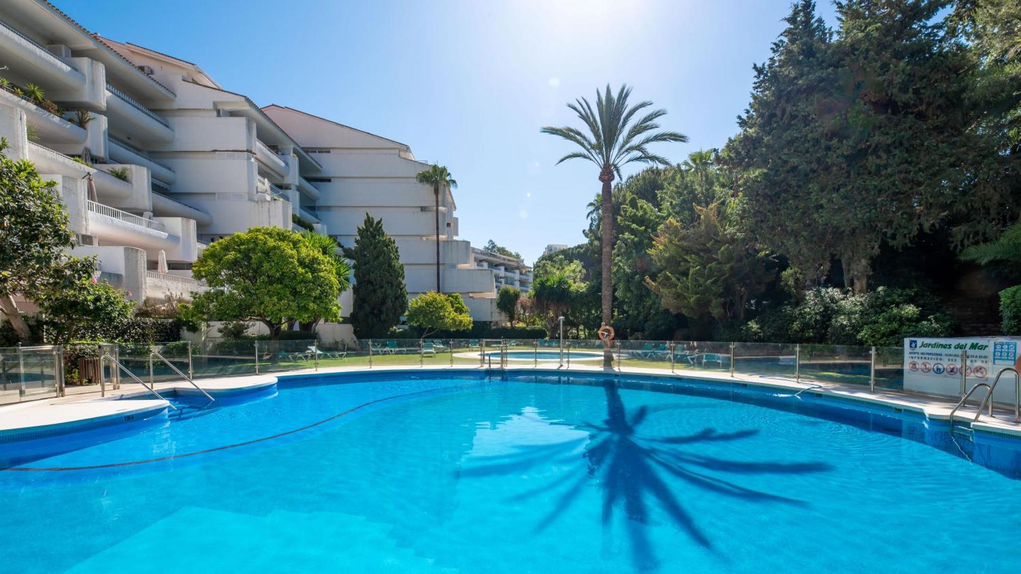 Penthouse Boutique Suite Marbella Bagian luar foto