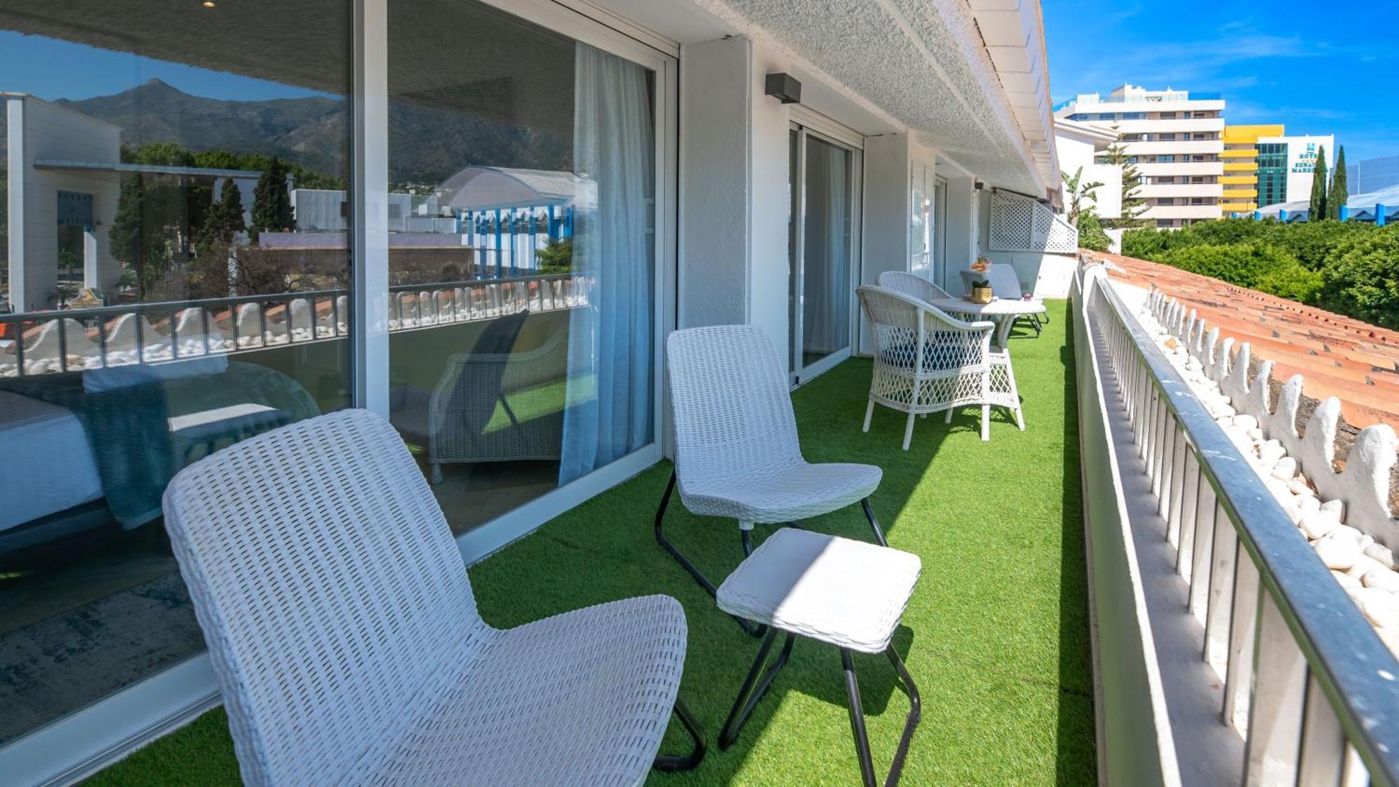 Penthouse Boutique Suite Marbella Bagian luar foto