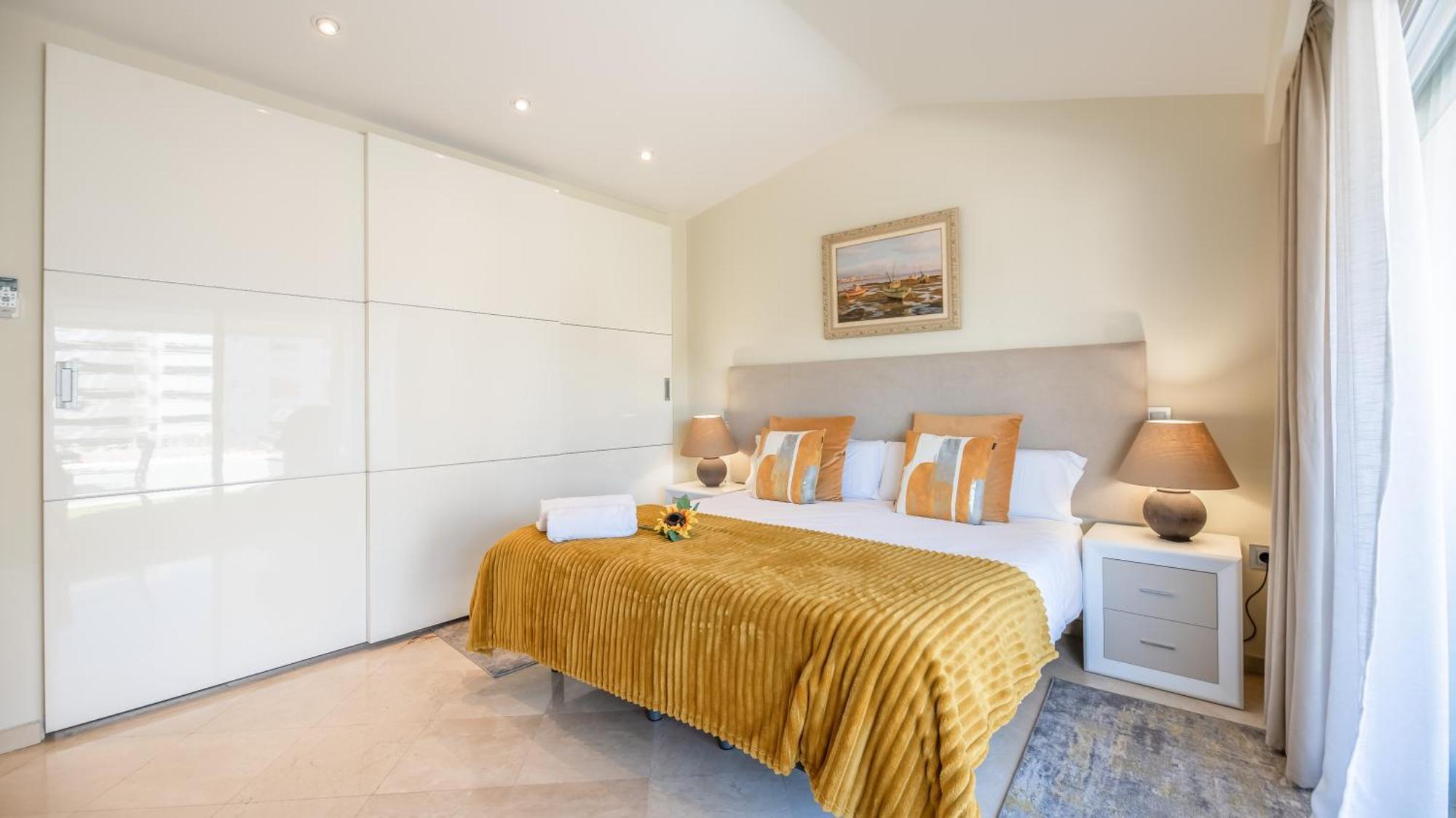 Penthouse Boutique Suite Marbella Bagian luar foto