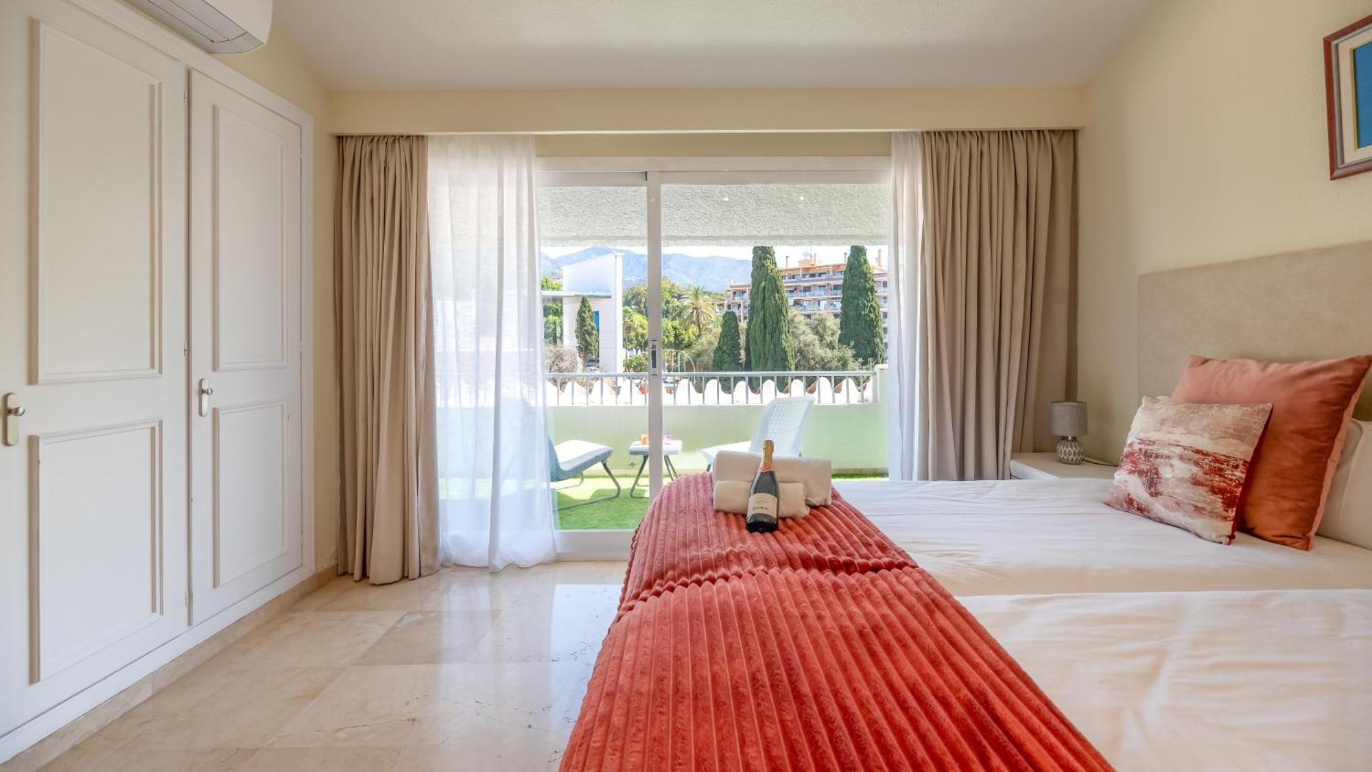 Penthouse Boutique Suite Marbella Bagian luar foto